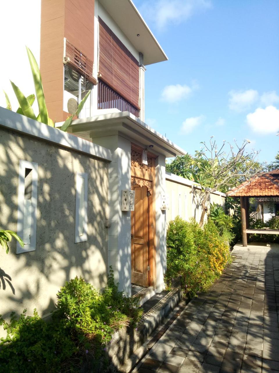 The Surya Kuta Villa Exterior photo